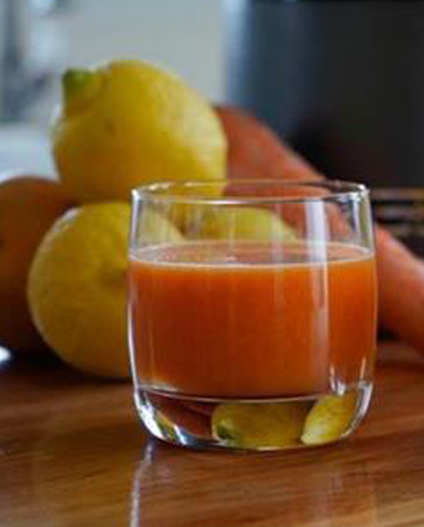 Jugo de Naranja, Zanahoria, Ananá y Jengibre